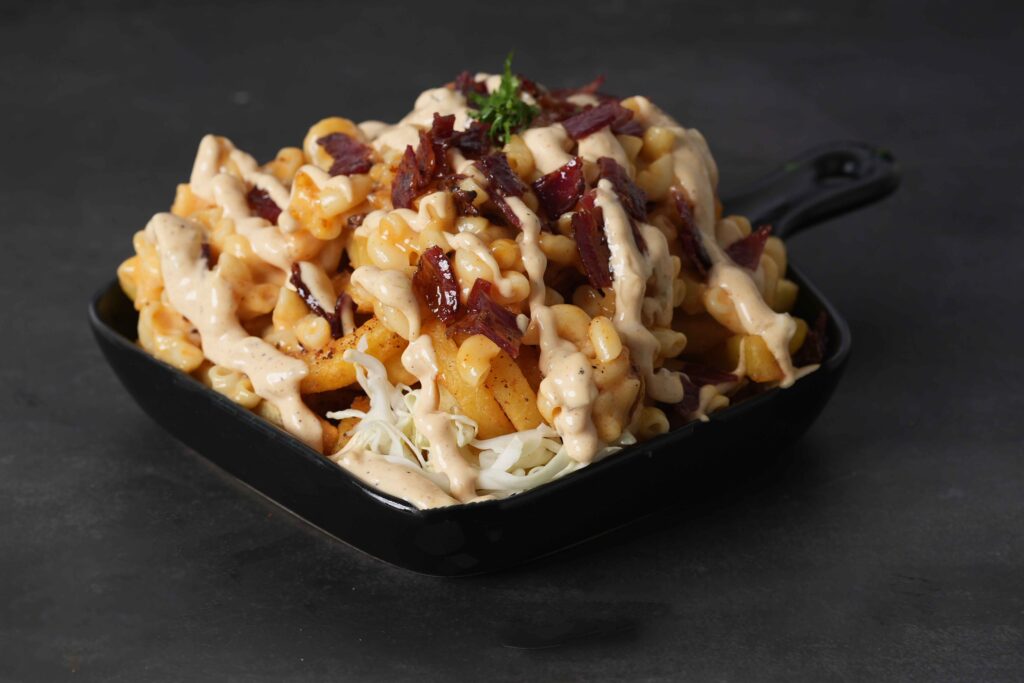 Mac n cheese fries Riyadh